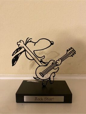 Hallmark Black and White Peanuts Charlie Brown Decorative Block